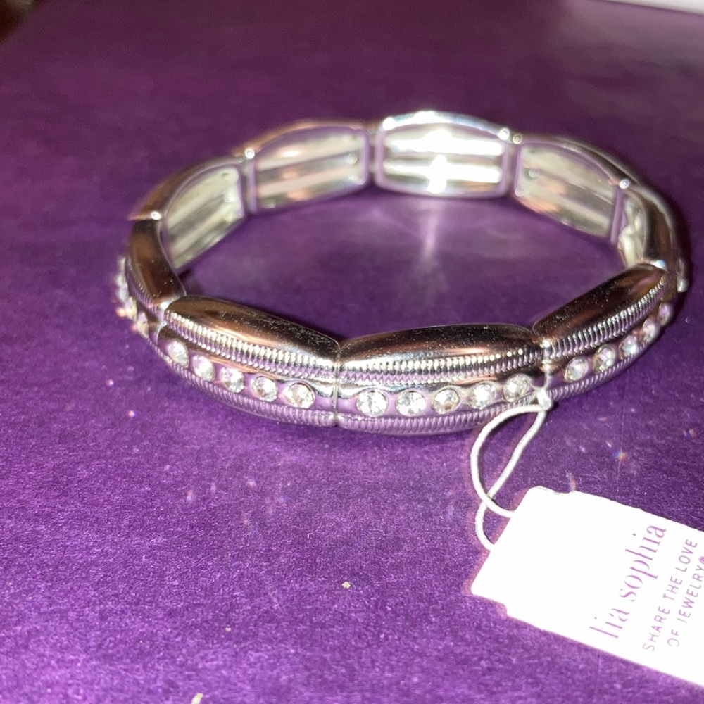 NWT Lia Sophia chrome colour with rhinestones streach bracelet